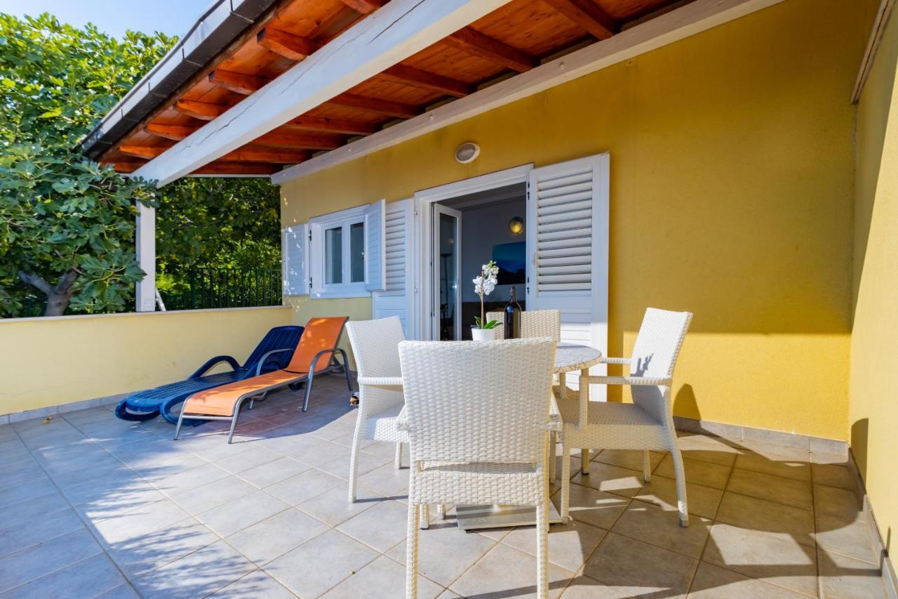 Apartments Villa Mandolina Marusici (Split-Dalmatia) Exterior foto